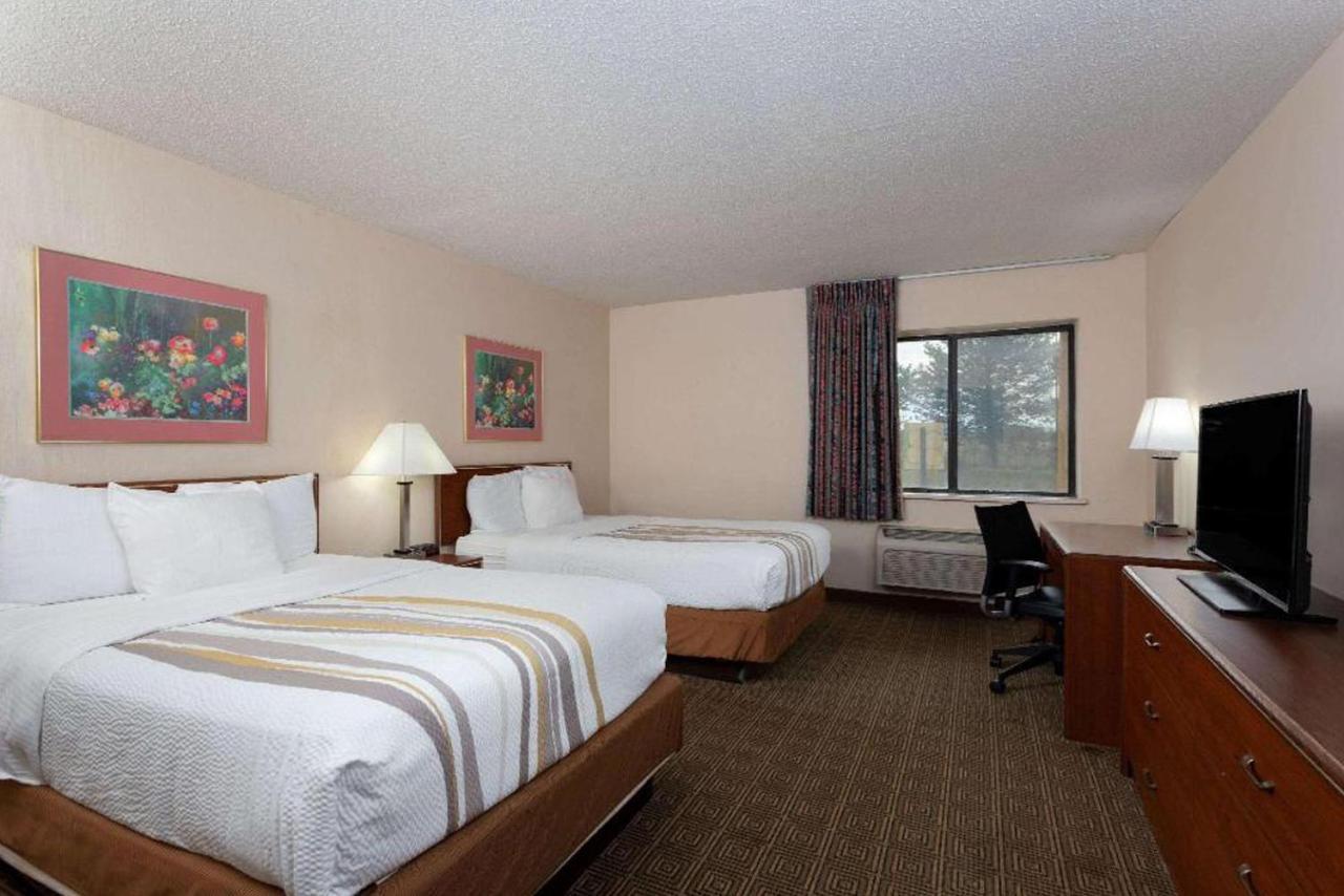La Quinta Inn By Wyndham Indianapolis East-Post Drive Exterior foto