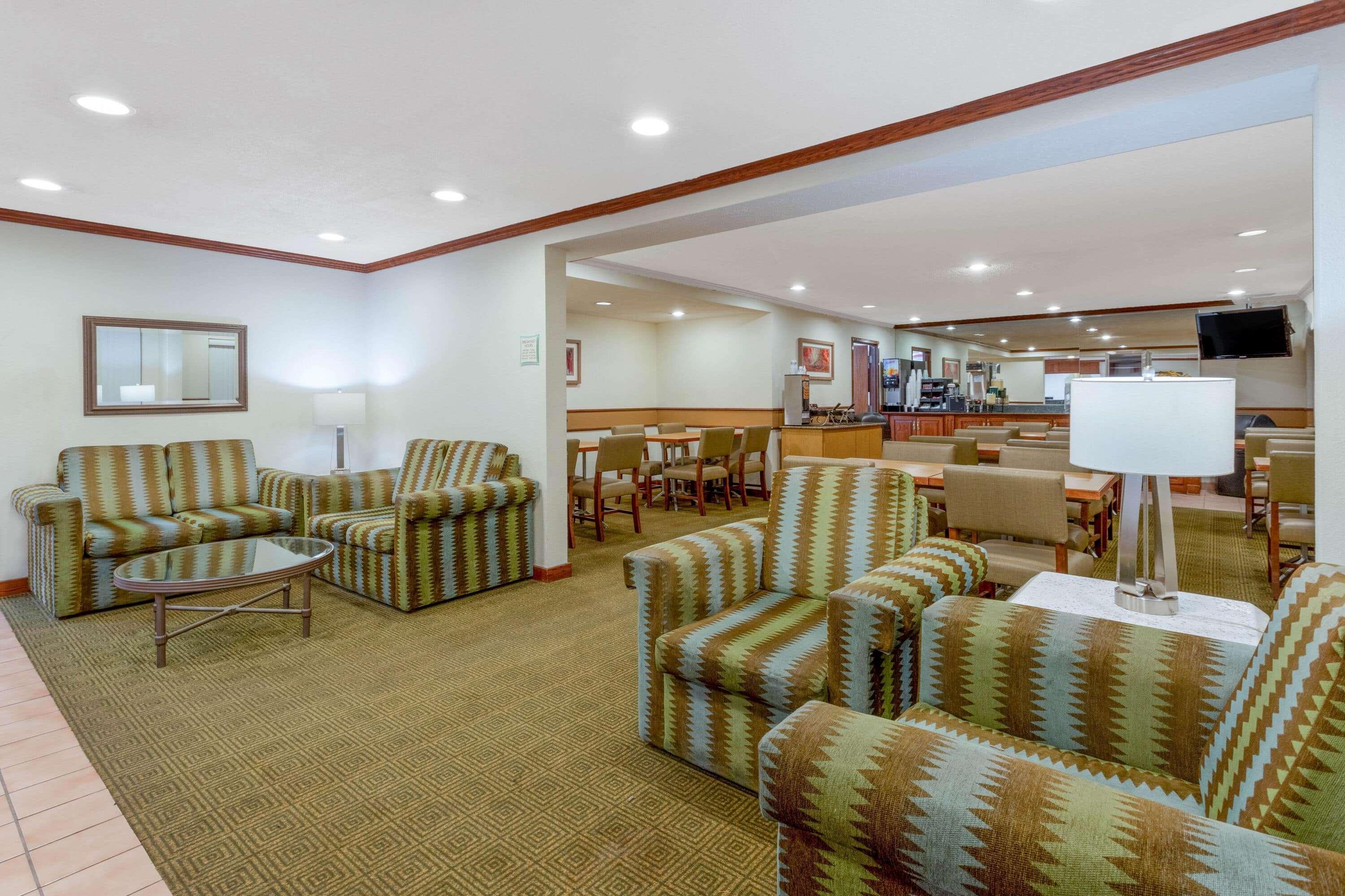 La Quinta Inn By Wyndham Indianapolis East-Post Drive Exterior foto