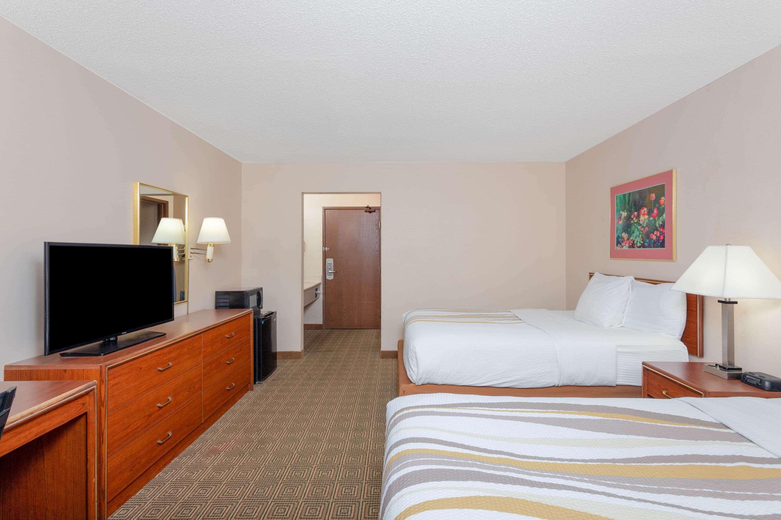 La Quinta Inn By Wyndham Indianapolis East-Post Drive Exterior foto